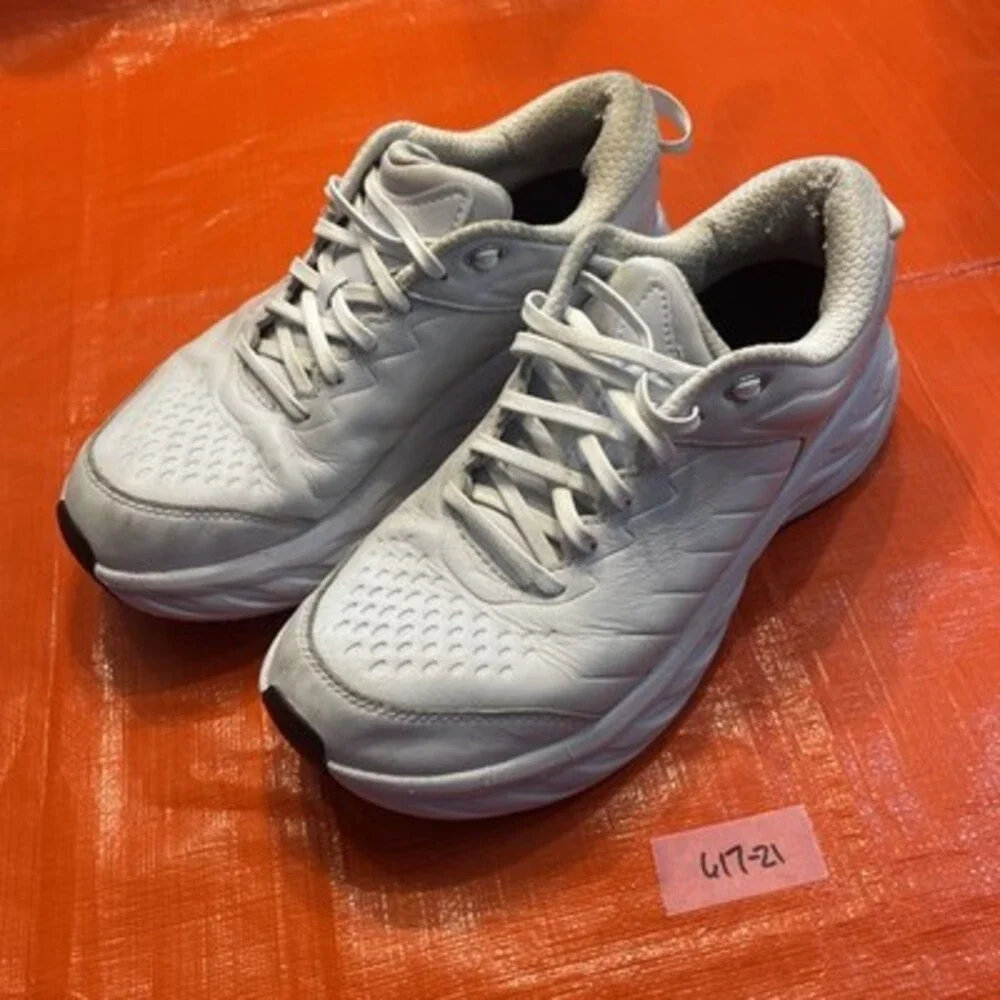 Hoka Size 9.5 -One One HOKA Bondi SR White. Very Cool Shoes, Priced To Sell